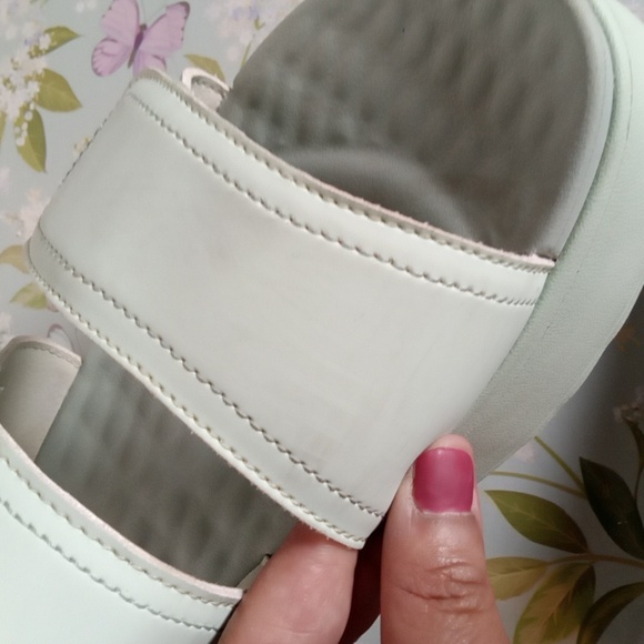 Hey Dude Delray Slide Sandals Hook N Loop Womens 11 - Picture 6 of 9